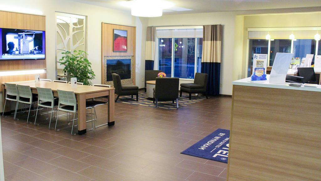 Microtel Inn & Suites By Wyndham - Penn Yan Eksteriør bilde
